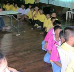 The queue for drivers at Chom Tong School